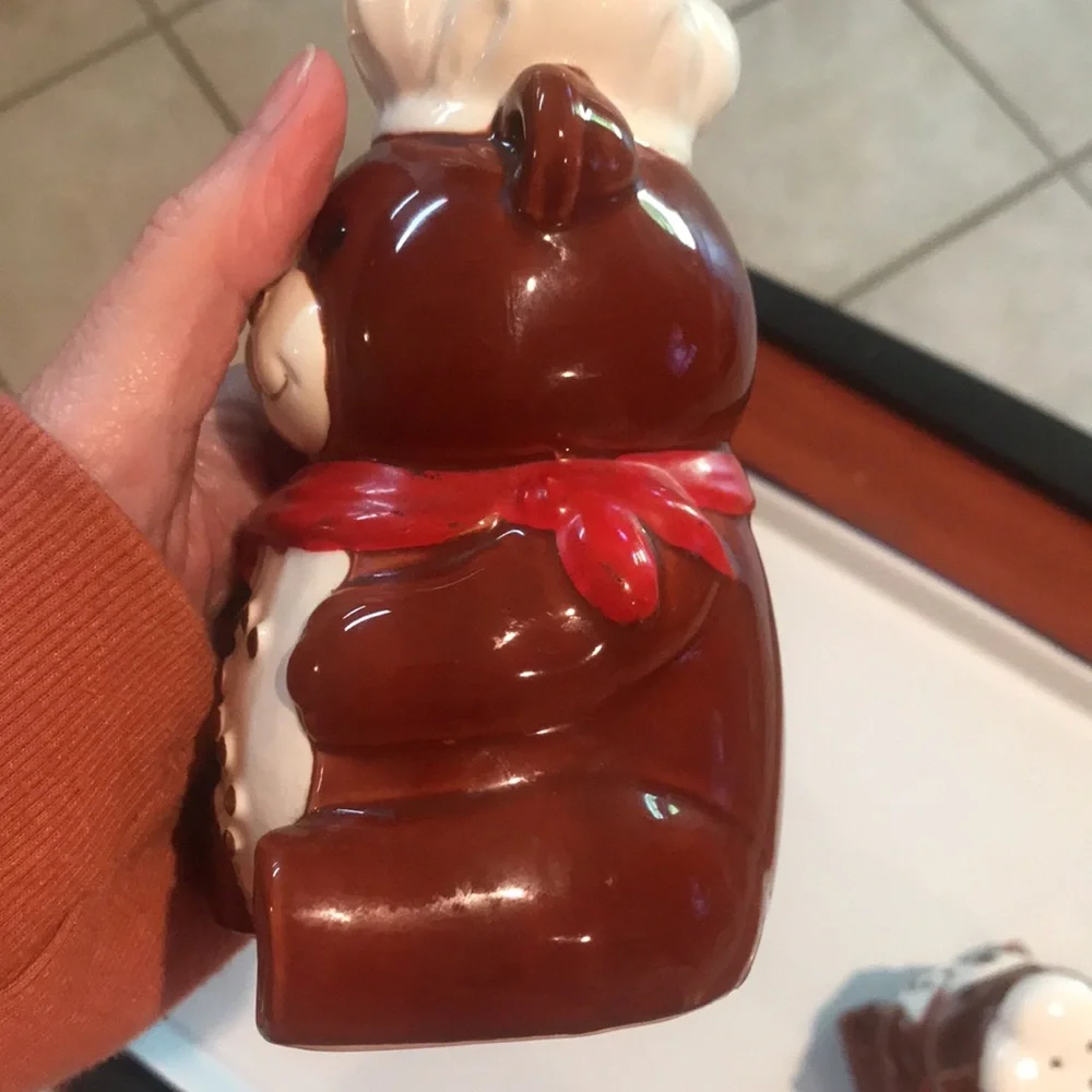 B&D Chef Teddy Bear Salt Pepper Shakers